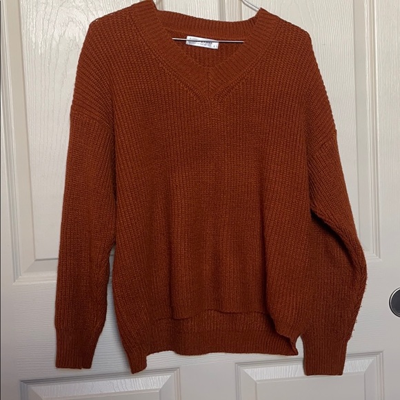 Sweater - Picture 1 of 3